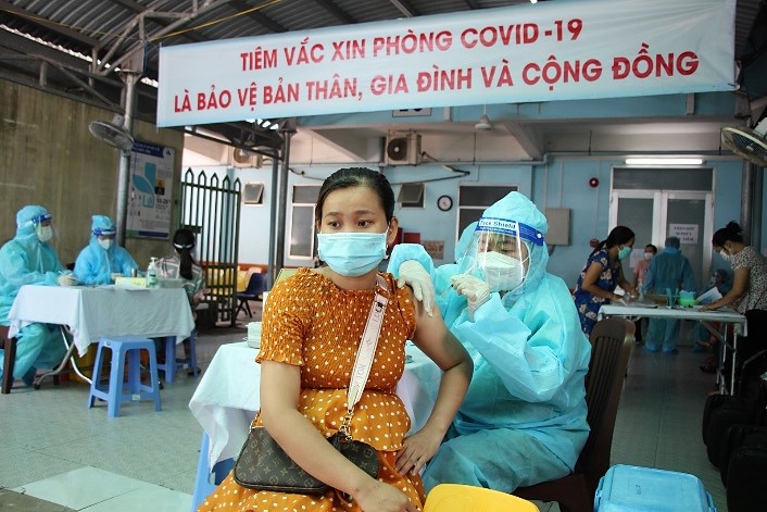 San-Nhi-tiem-vaccin.jpg