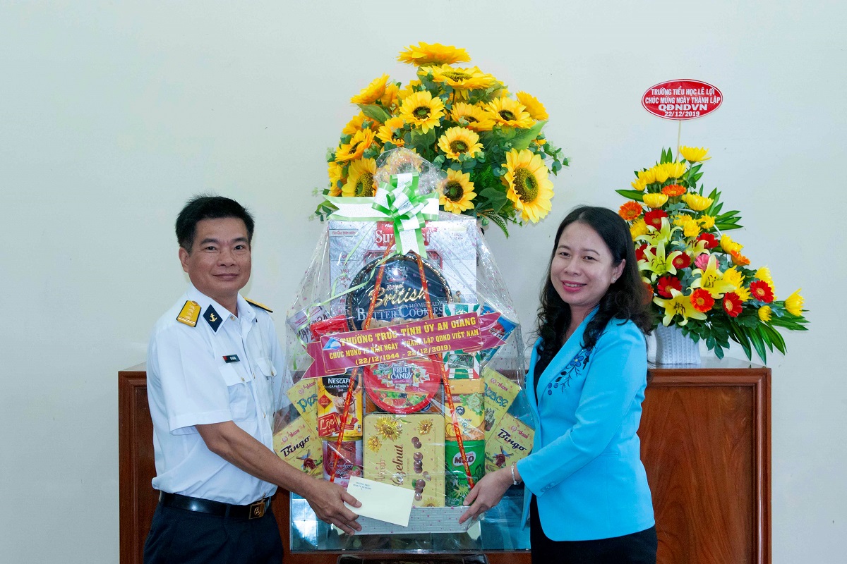 Bi-thu-tham-Ld962.jpg