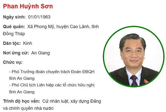 7-Huynh-Son.JPG
