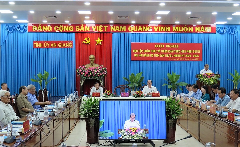 AG-hoc-nghi-quyet-tinh-1.jpg