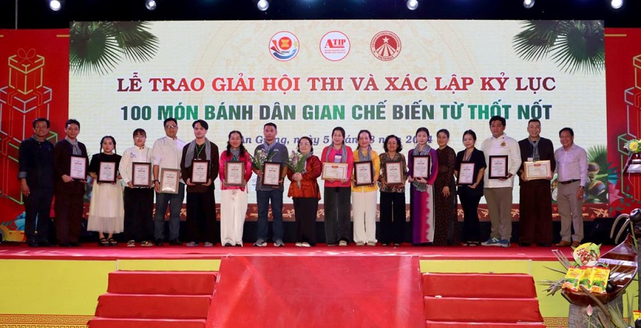AG-kyluc-banh-thotnot-4.jpg