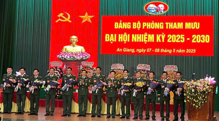 BP-nhieudv-daihoi-5.jpg