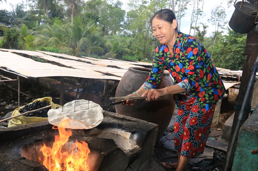 Banh-phong-PhuMy-1.jpg