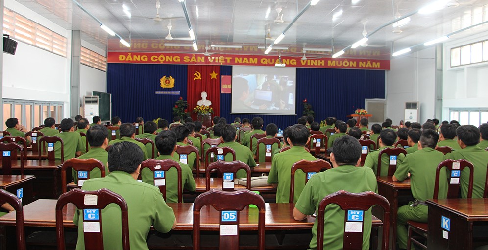 Be-giang-huanluyen1.jpg