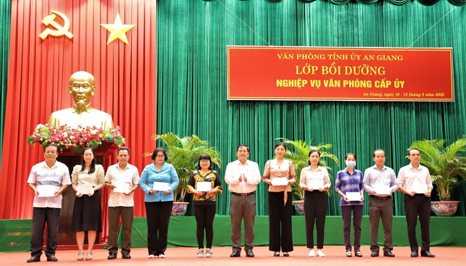 Begiang-VPCU22-3.jpg