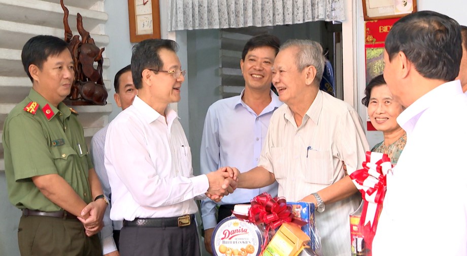 Bi-thu-LHQ-23-tham-gdcs-3.jpg