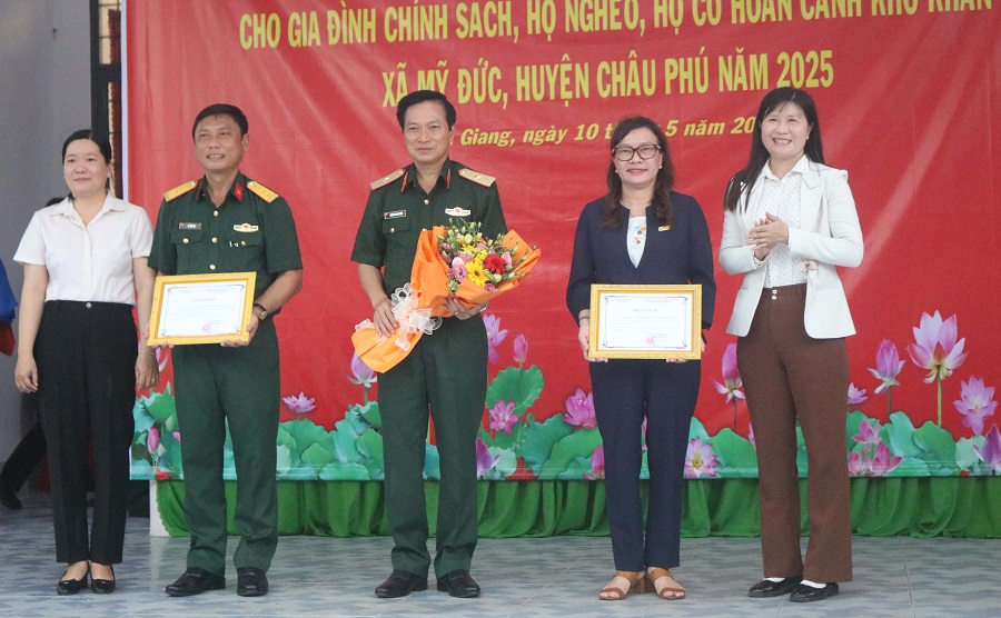 CP-kham-400hongheo-2.JPG