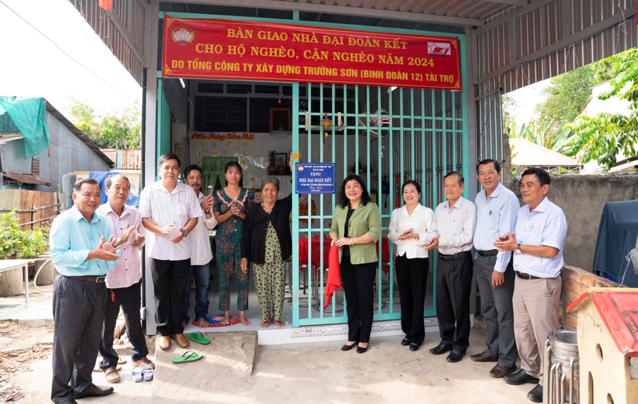 Chauthanh-50nam-4.jpg