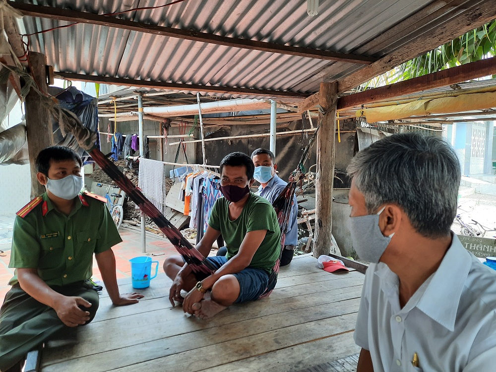 Cong-an-dam-bao-don-tet-khmer-2.jpg