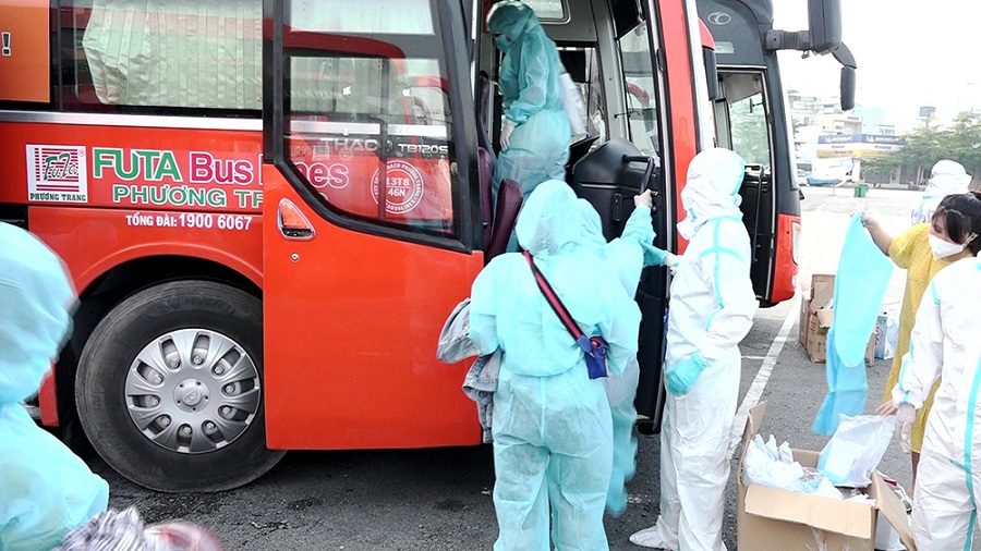 Đón 233 công dân An Giang từ TP. Hồ Chí Minh và các tỉnh: Đồng Nai, Long An, Bình Dương về quê an toàn