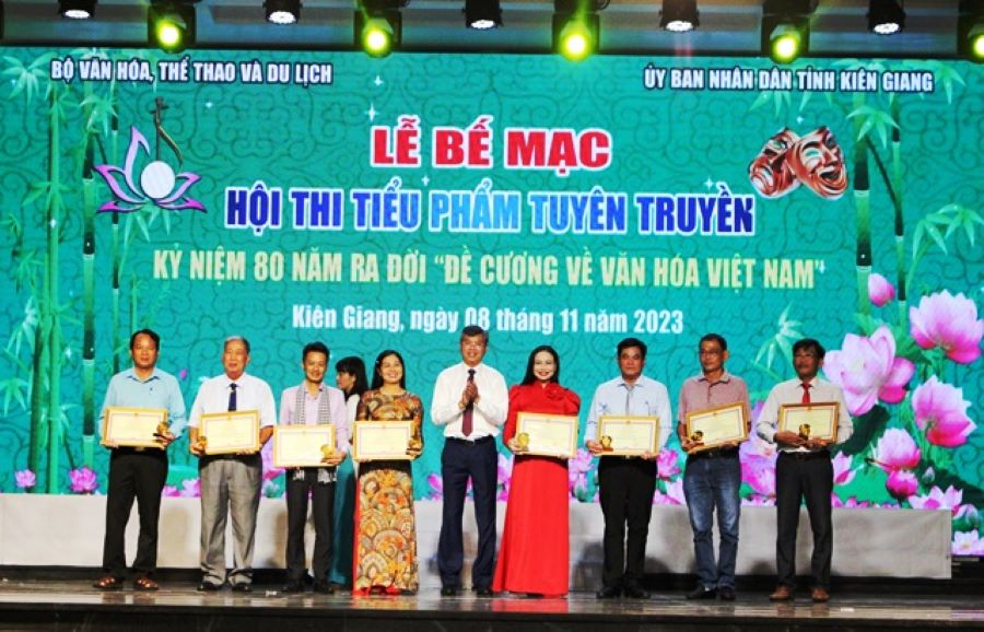 HT-tieupham-ttdatgiai-4.jpg