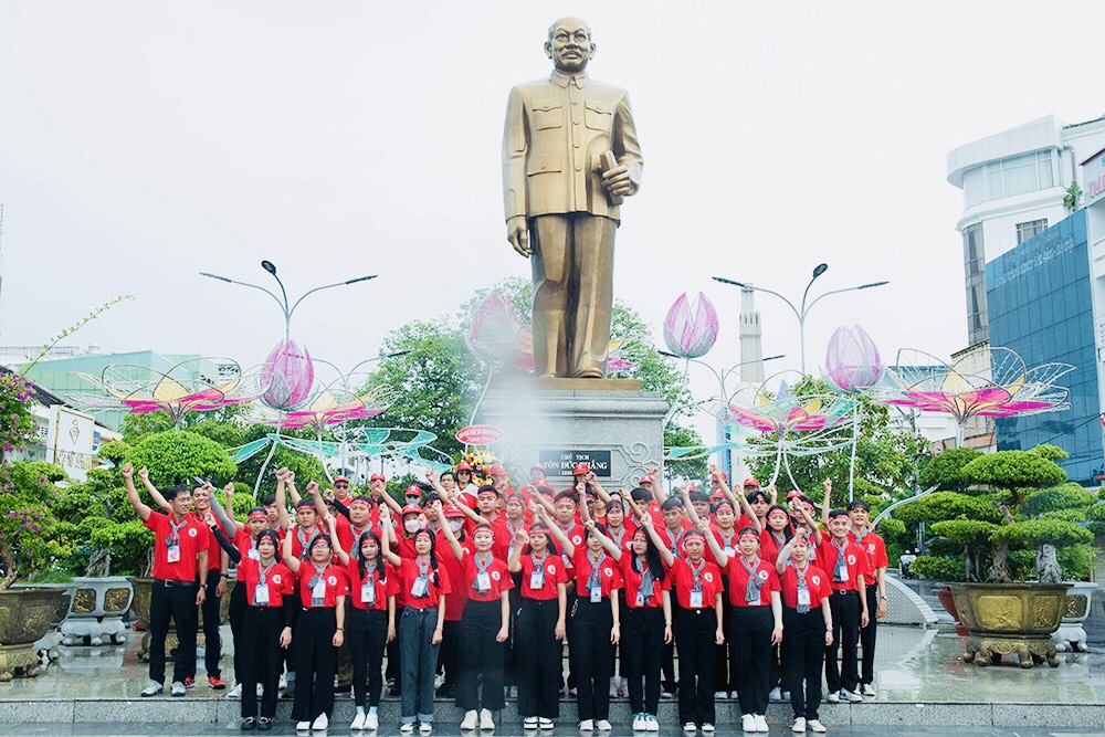Hanhtrinhdo-24-ag-1.jpg