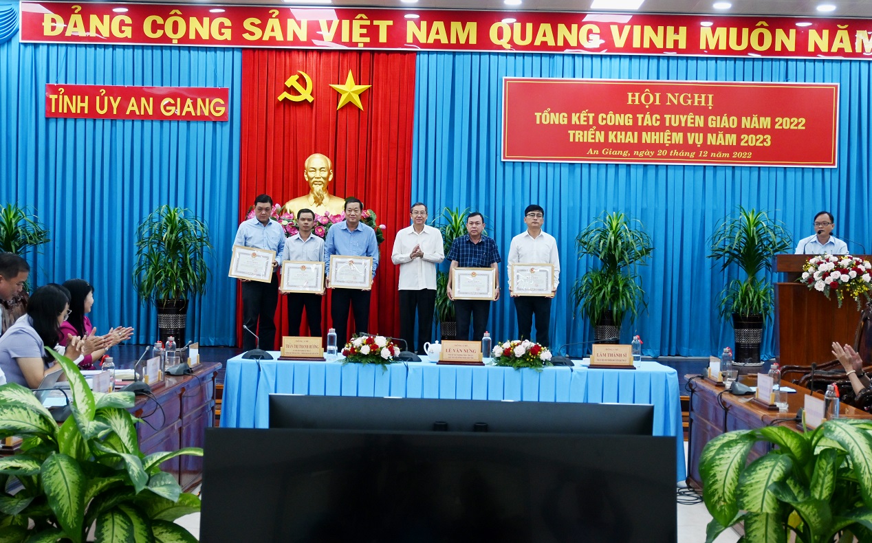 Hoi-nghi-tket-tg22-5.jpg