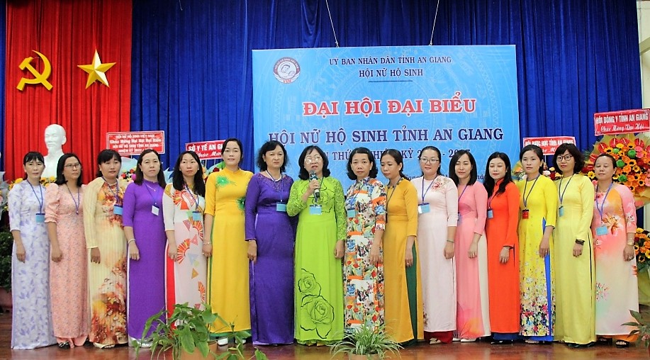 Hoi-nu-hosinh-dh-7.jpg