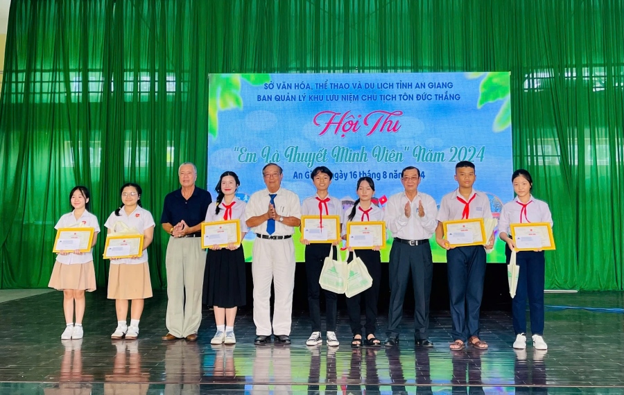 Hoithi-thuyetminh-8.jpg