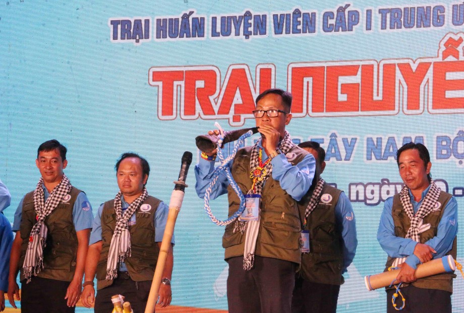 Hoitrai-TNB-23-6.jpg
