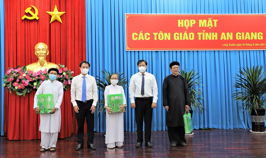 Hop-tongiao-covid-g.jpg