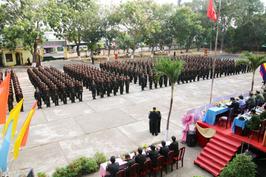 Khaigiang-huanluyen-congan-1.jpg