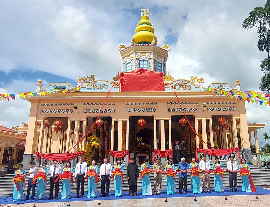 Khanhthanh-Chua-TamBao-BC-1.jpg