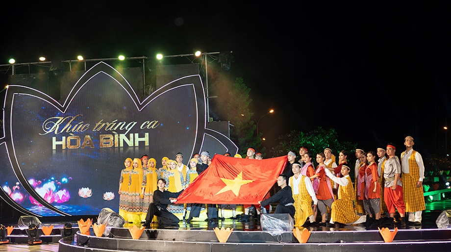 Khuc-trang-ca-HB_8.jpg
