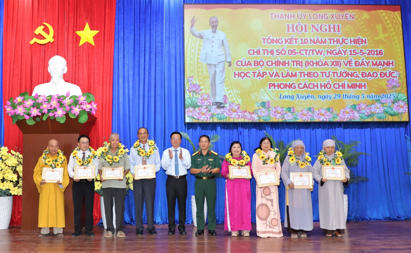 LX-hocBac-ventinh-1.jpg