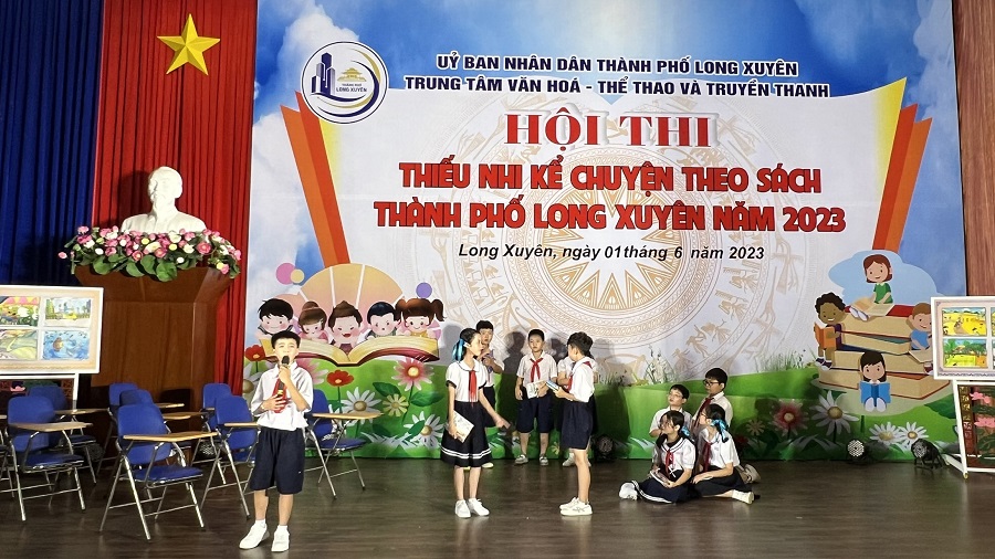 LX-hoithi-kechuyen-sach-3.jpg