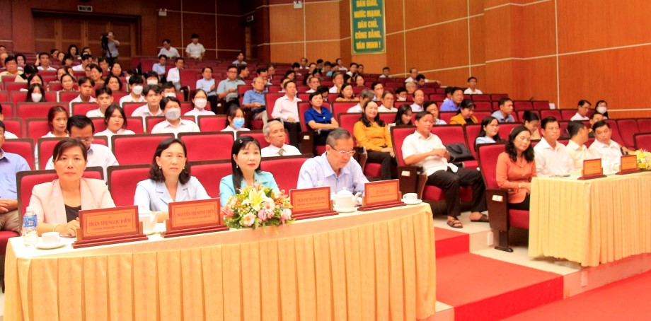 LX-tket-vandong-quy-khuyenhoc-1.jpg