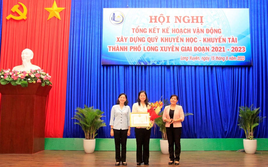 LX-tket-vandong-quy-khuyenhoc-5.jpg
