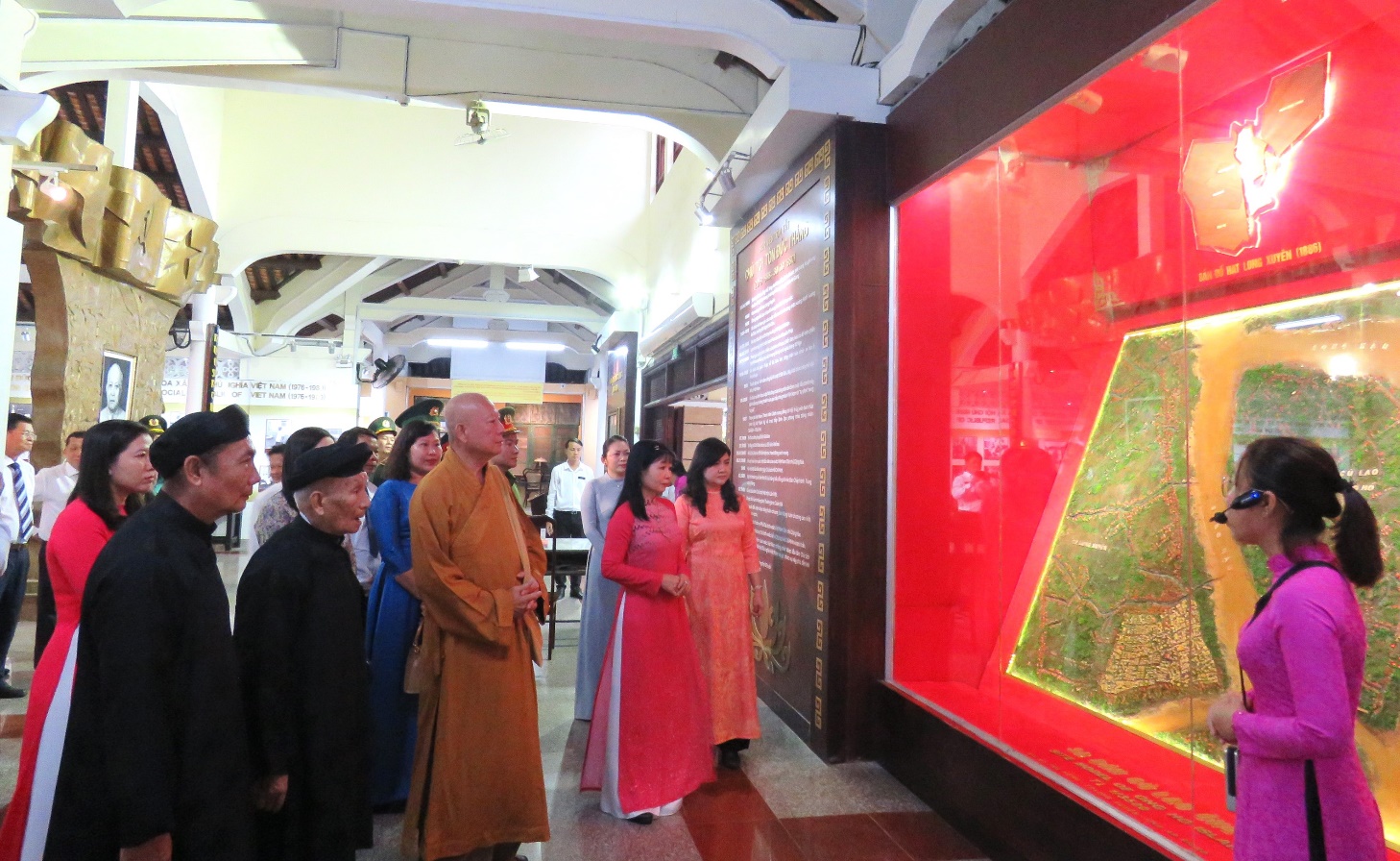 Le-baocong-BacTon-10.jpg