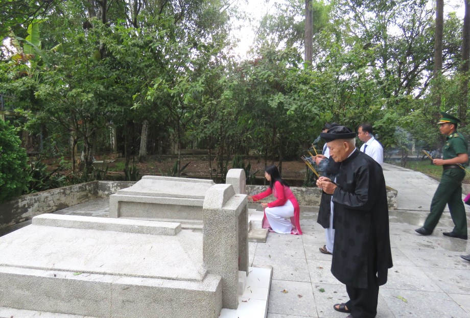 Le-baocong-BacTon-12.jpg
