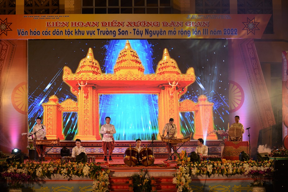 Lien-hoan-vanhoa-TS-TN-2.jpg