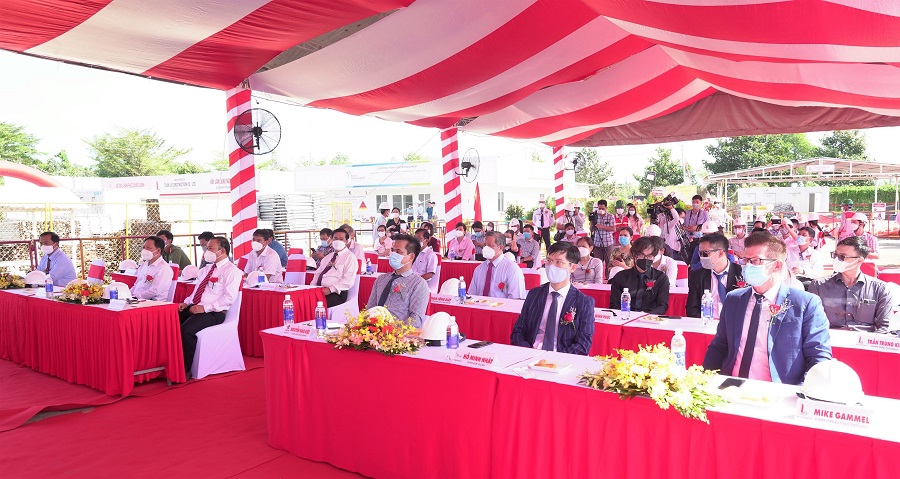 Khoicong-KCN-BH-f.jpg