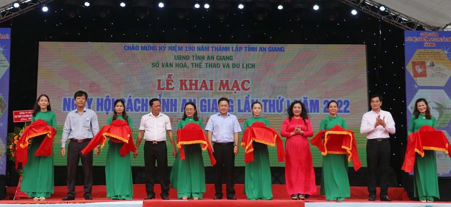 Ngay-hoi-sach-ag-22-6.jpg