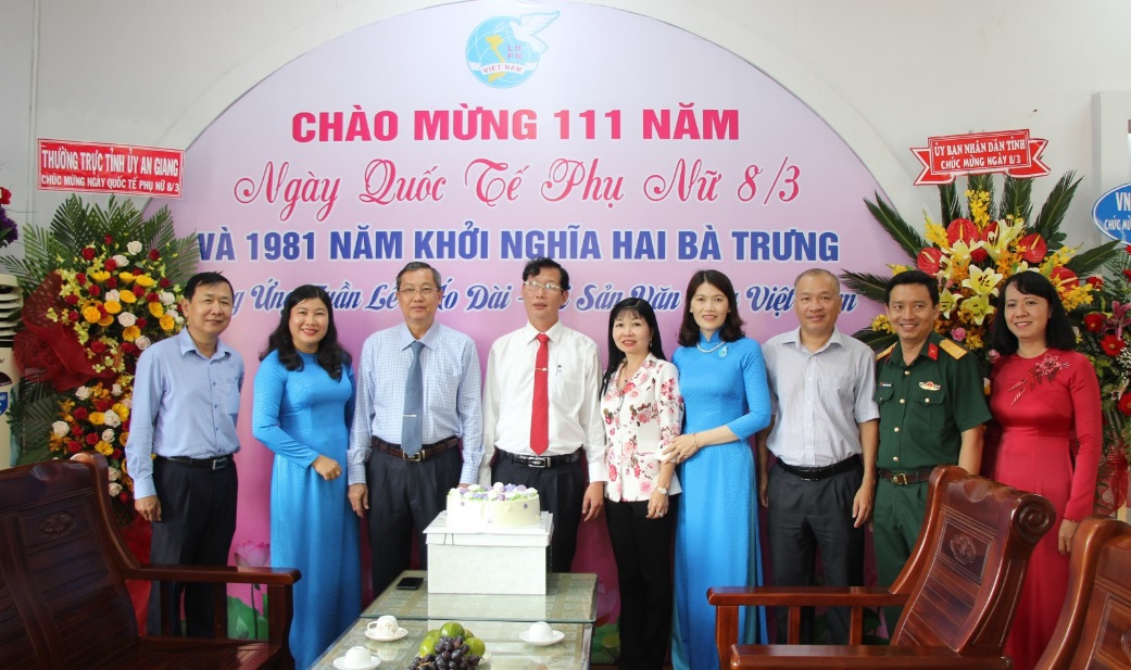 PBT-tham-phu-nu-3.jpg