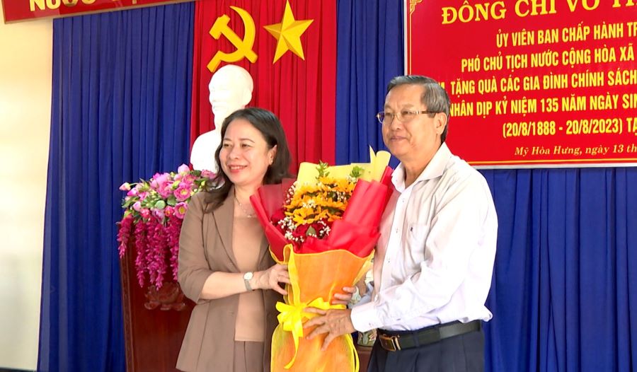 PCT-nuoc-Xuan-dang-huong-BT-6.jpg