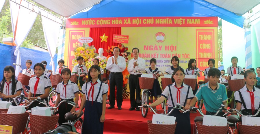 Phan-Dinh-Trac-du-DDK-ag-14.jpg