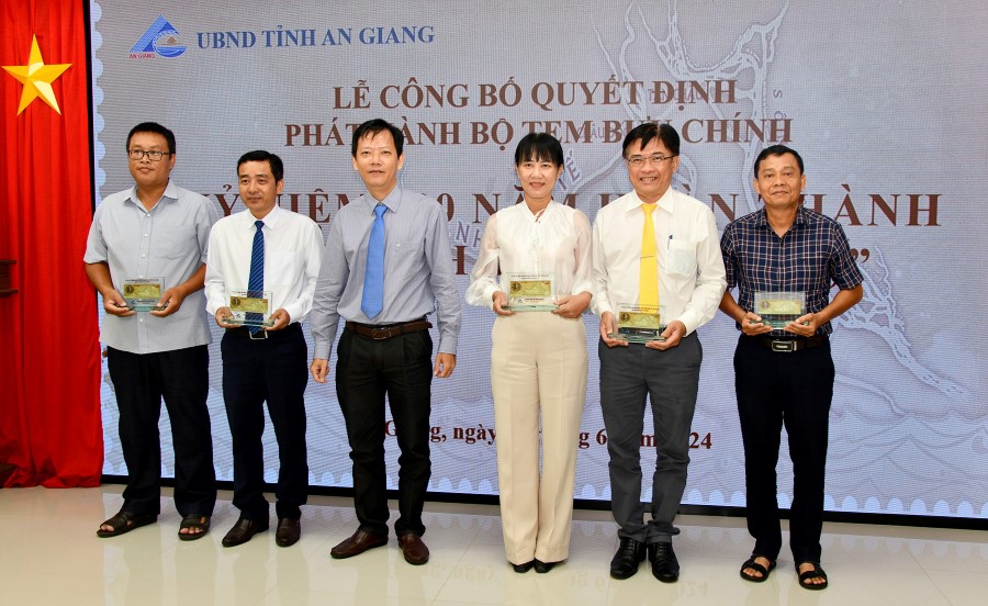 Phathanh-tem-kenh-VinhTe-6.jpg