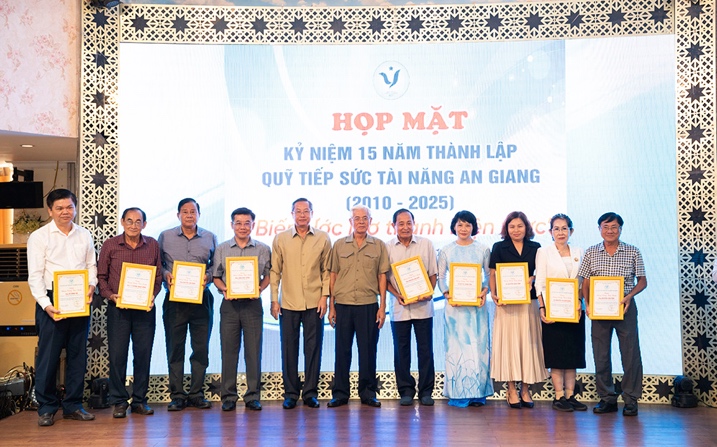 Quy-TXTNAG-hopmat-15n-11.jpg