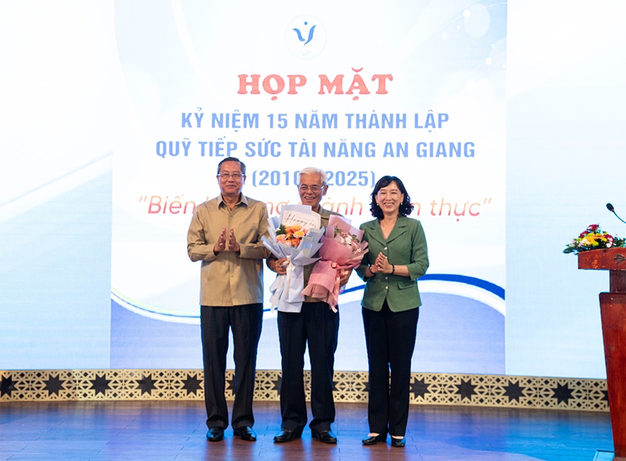 Quy-TXTNAG-hopmat-15n-14.jpg