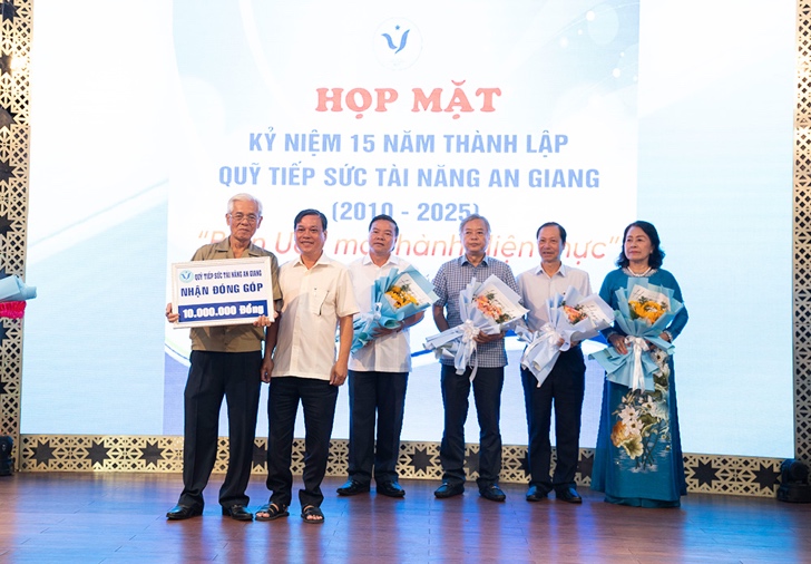 Quy-TXTNAG-hopmat-15n-6.jpg