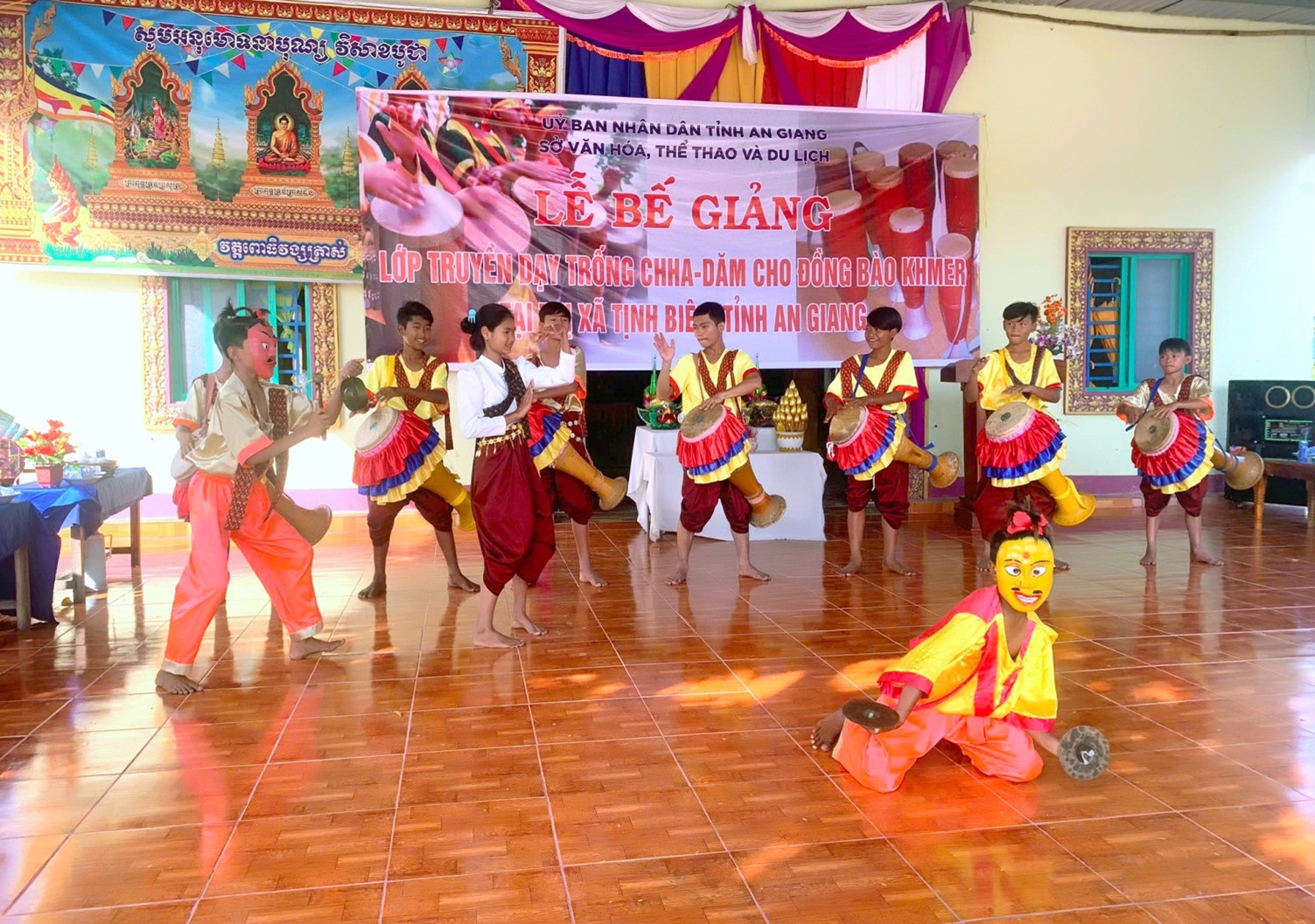 TB-begiang-lopmua-trong-1.jpg
