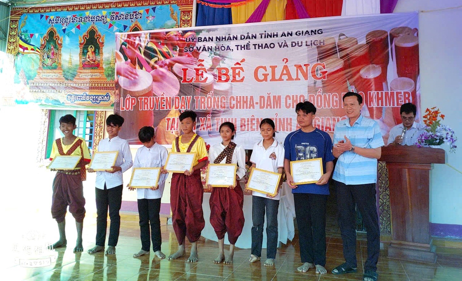 TB-begiang-lopmua-trong-2.jpg