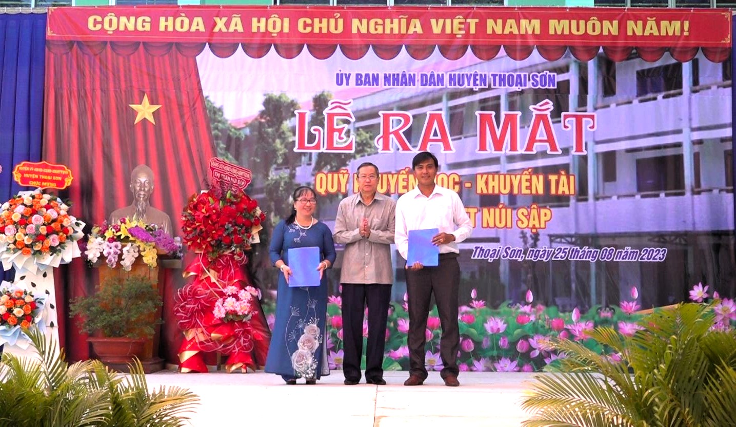 TS-leramat-Quy-KHKT-NS-2.jpg