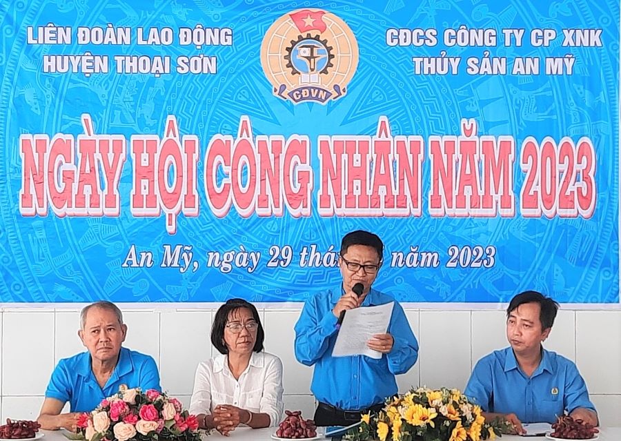 TS-ngayhoi-congnhan-1.jpg