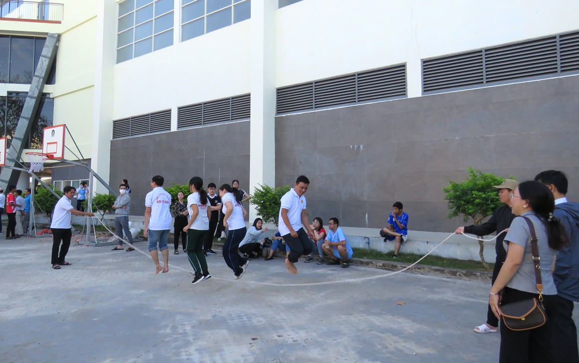Tet-sumvay-25-10.jpg