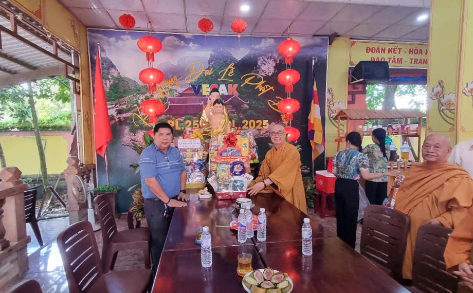 Tham-chua-nhan-lpd-2.jpg