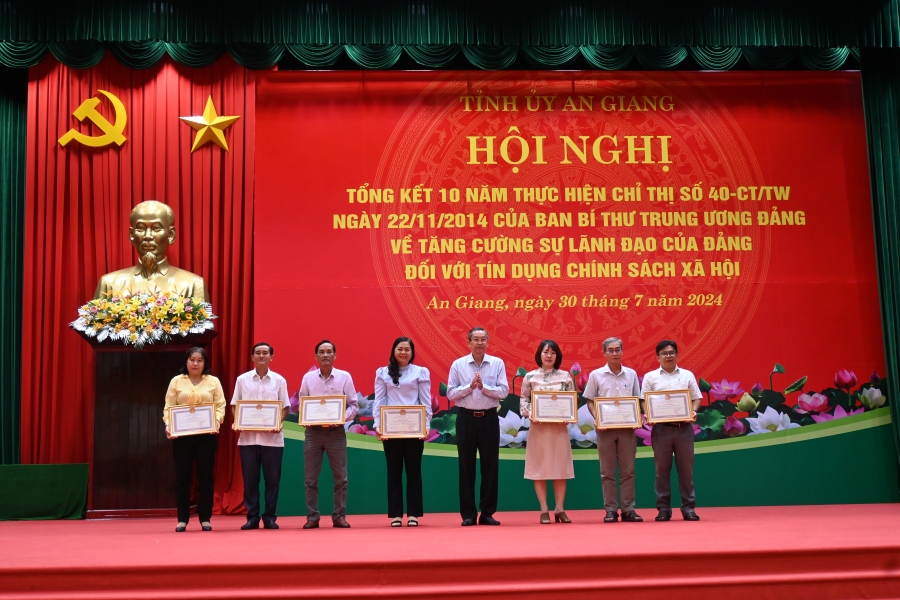 Tket-10nam-csxh-8.jpg