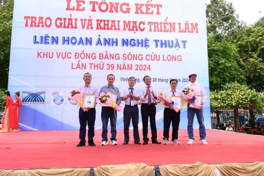 Tket-anh-nt-dbscl-4.jpg