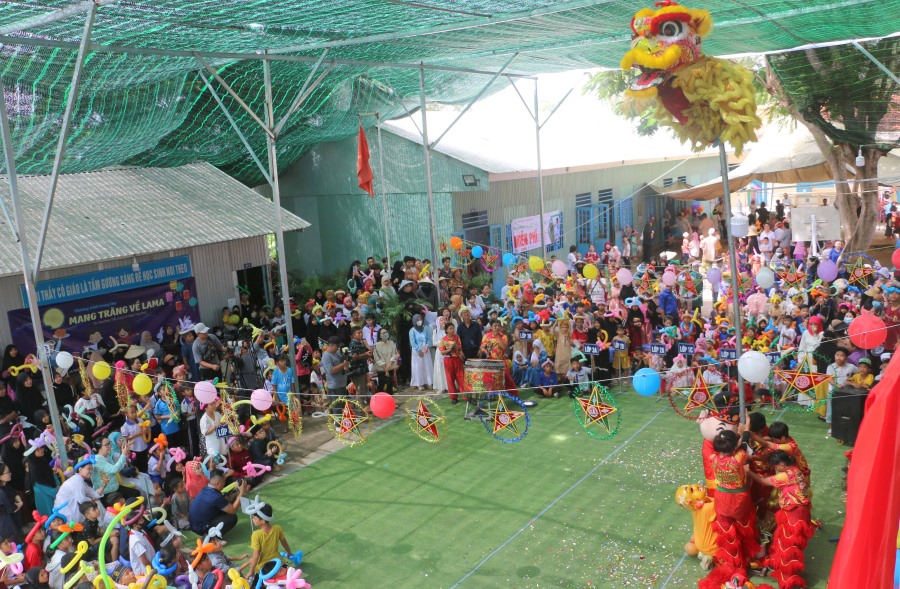 Trungthu-vungbien-6.jpg