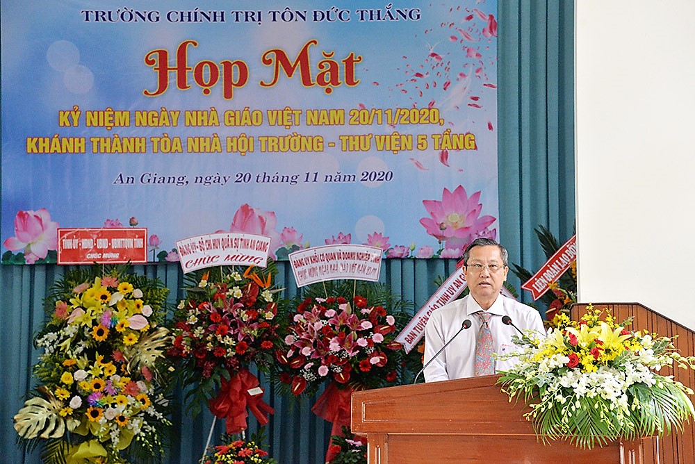 Truong-TDT-hopmat-nhagiao-2.jpg